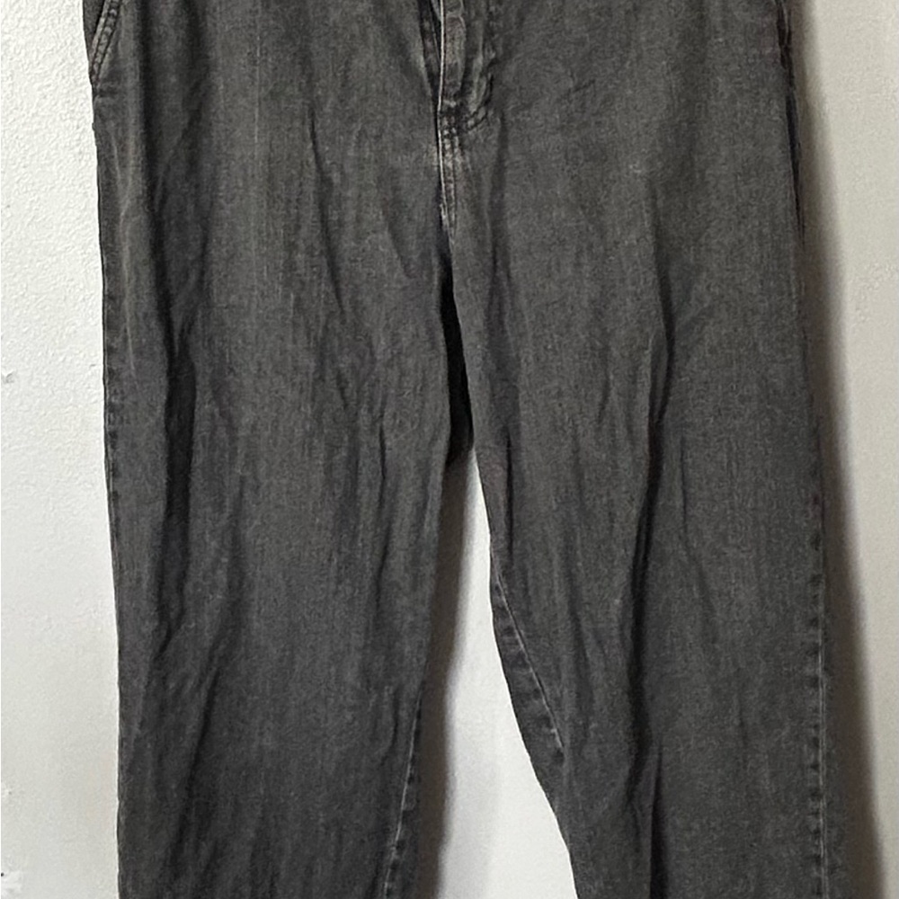 Universal Thread Women's Dark Gray Straight Leg Jeans